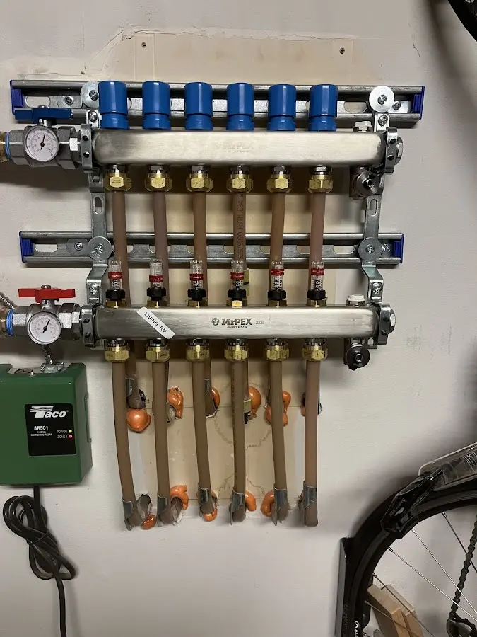 Plumber performing Leak Detection at a residential property in Keokea